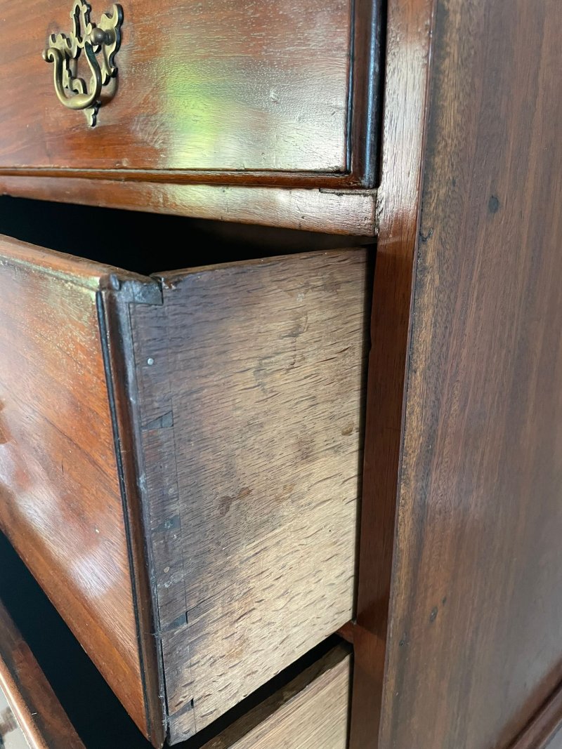 Antique Georgian Mahogany Chest on Chest / Tall Chest of Drawers - Image 10
