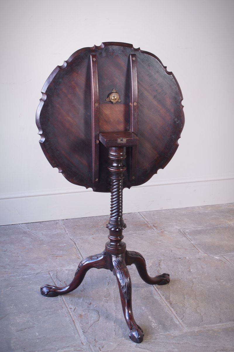 18th Century George III Mahogany Tripod Table, C1770 - Image 5