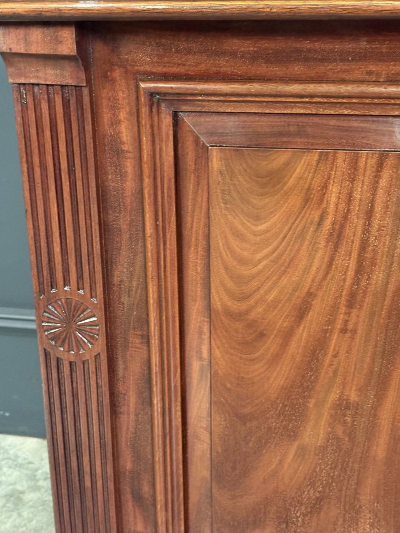 Pair of Victorian Mahogany Bedside Cabinets - Image 9