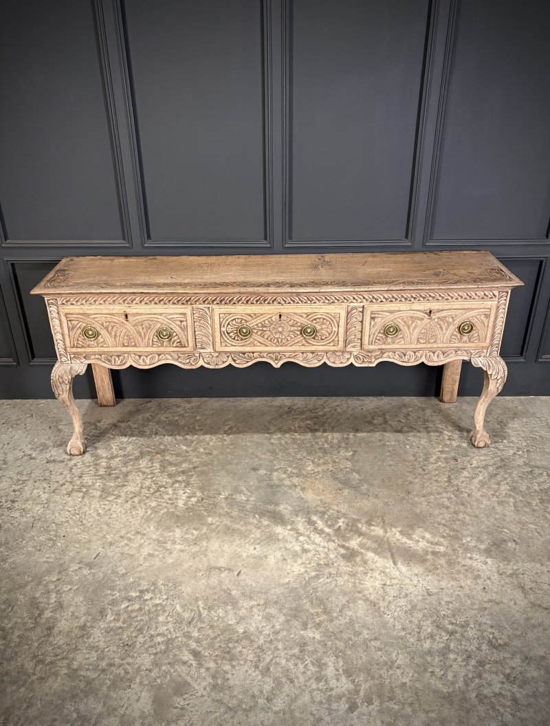 18th Century Carved Oak Dresser - Image 2