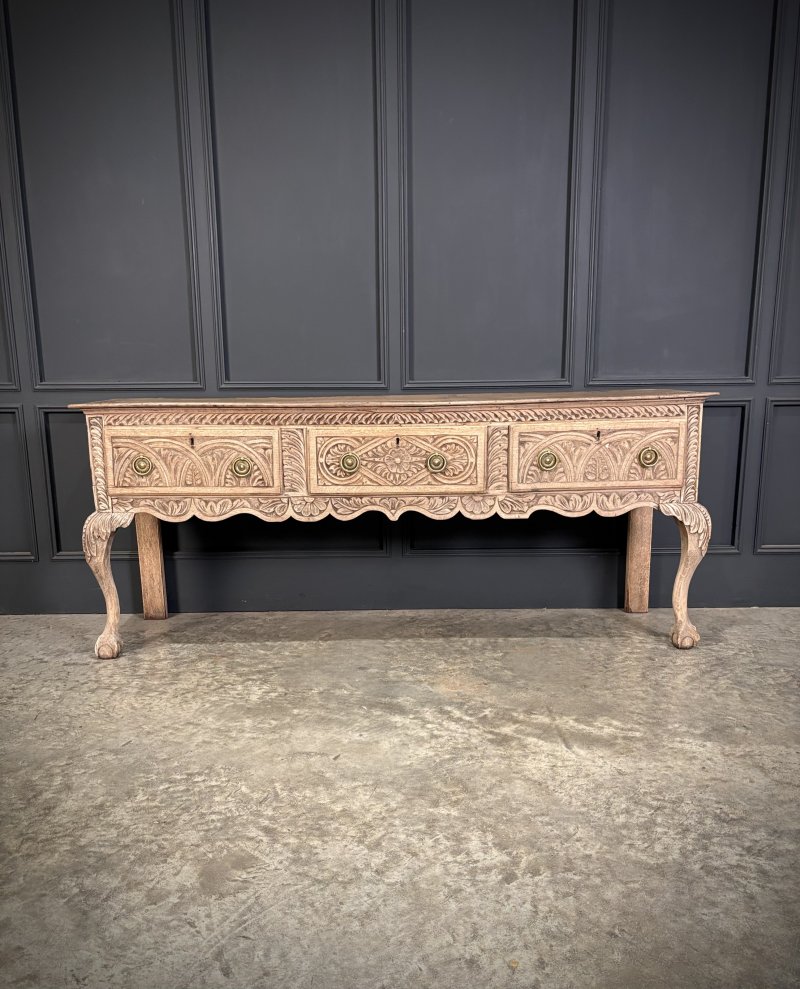 18th Century Carved Oak Dresser - Image 3