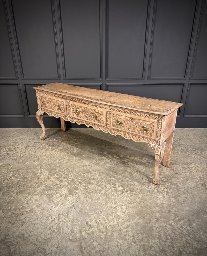 18th Century Carved Oak Dresser - Image 6