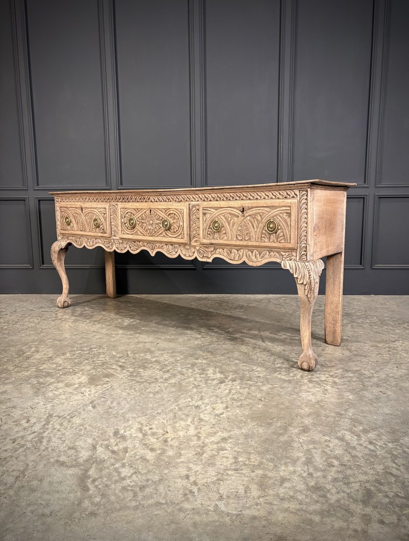 18th Century Carved Oak Dresser - Image 7