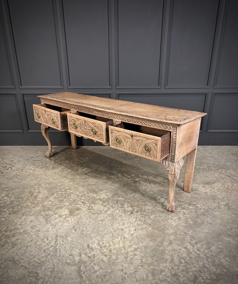 18th Century Carved Oak Dresser - Image 10