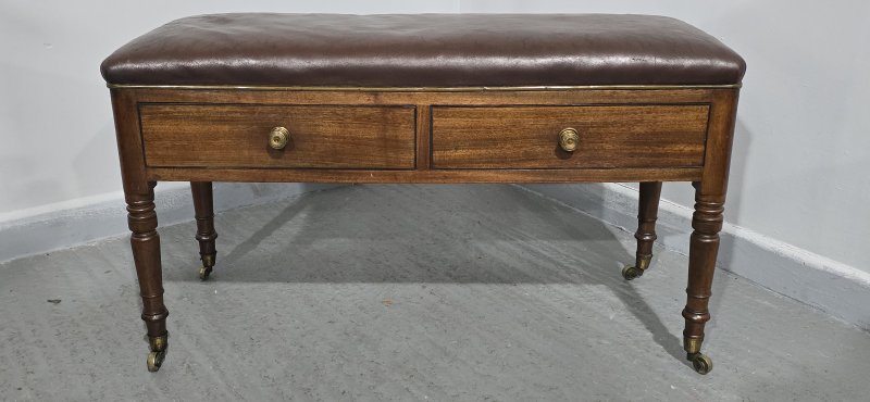 Regency Duet Window Stool - Image 2