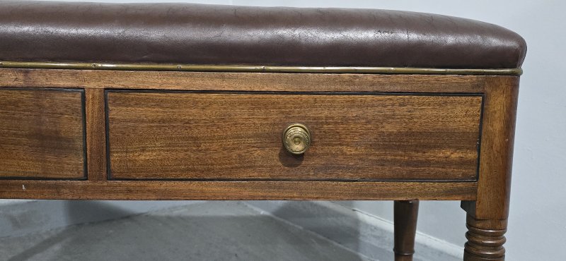 Regency Duet Window Stool - Image 10