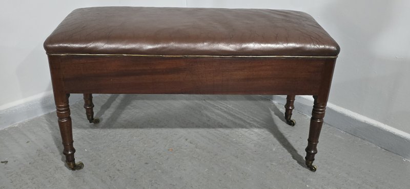 Regency Duet Window Stool - Image 6