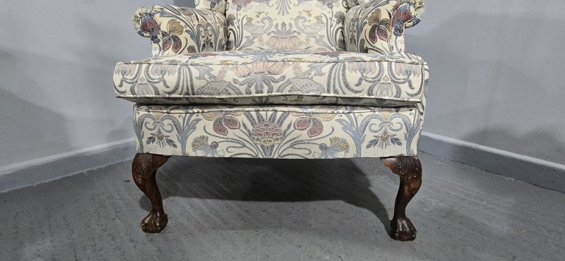 Large Superb Wing Armchair - Image 4