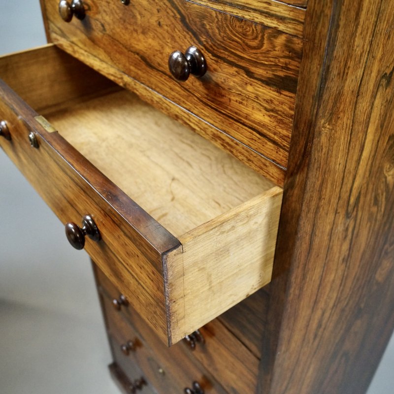 A Lovely Quality Rosewood Tall Chest Of Drawers - Image 4
