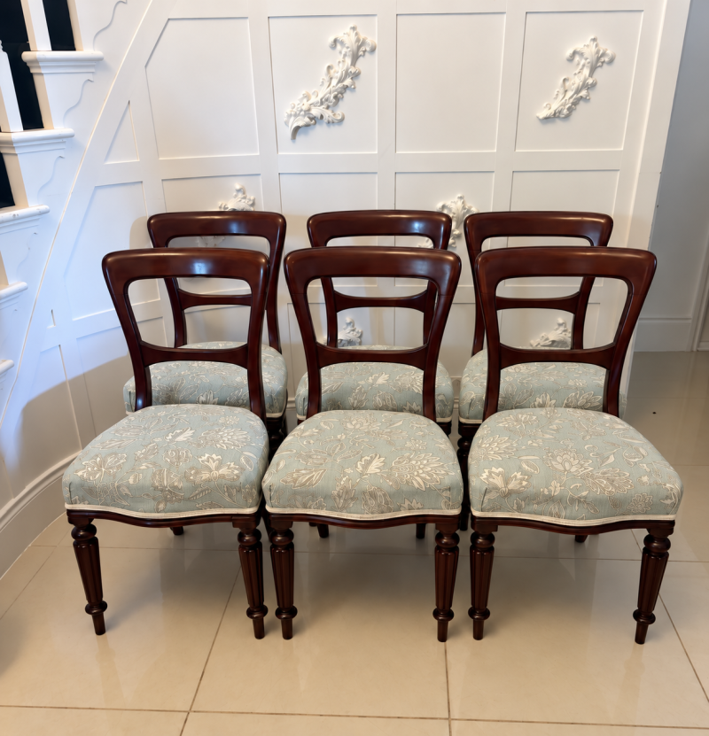Antique Victorian Set of Six Mahogany Dining Chairs with Reeded Legs