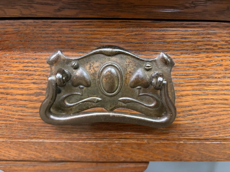 Arts and Crafts Oak Table - Image 5