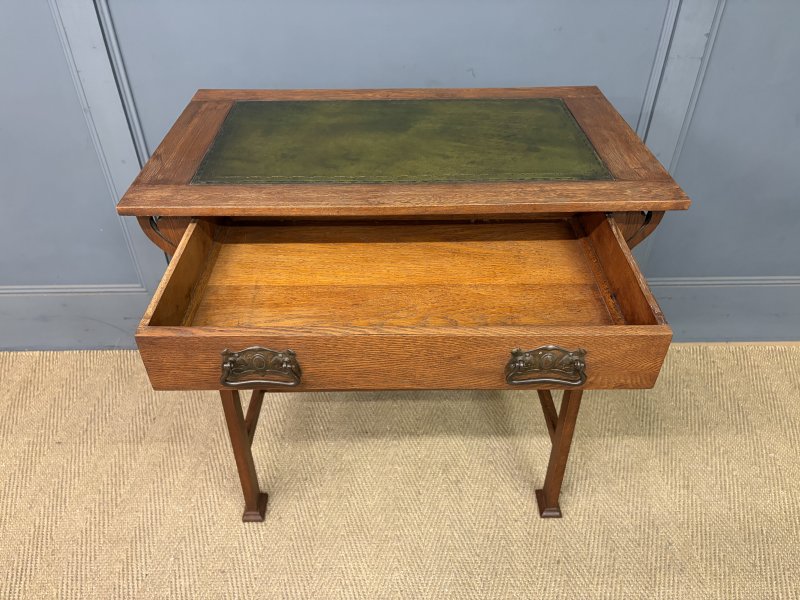 Arts and Crafts Oak Table - Image 7