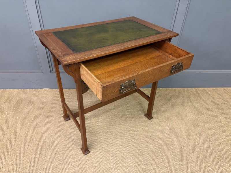 Arts and Crafts Oak Table - Image 9