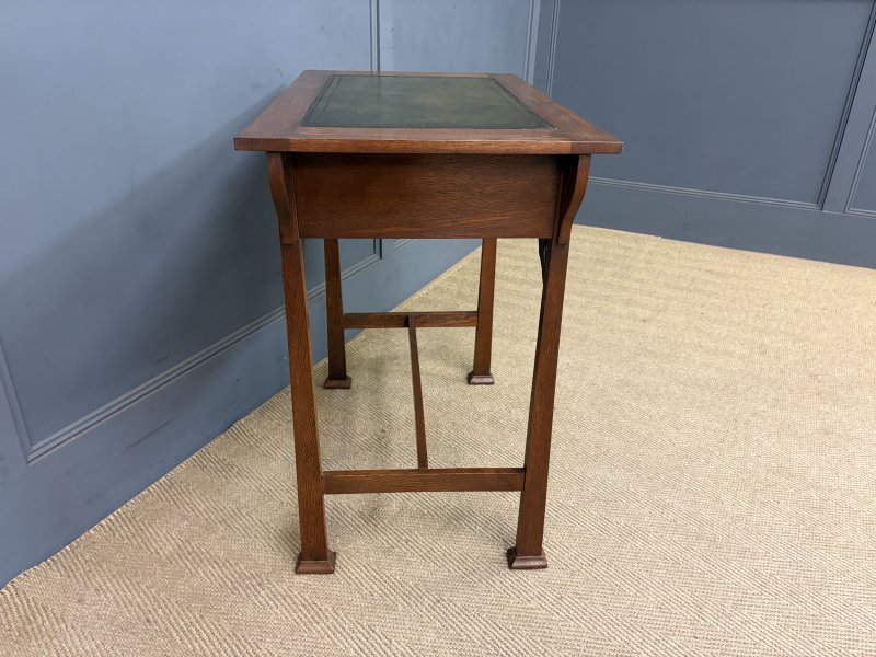 Arts and Crafts Oak Table - Image 11