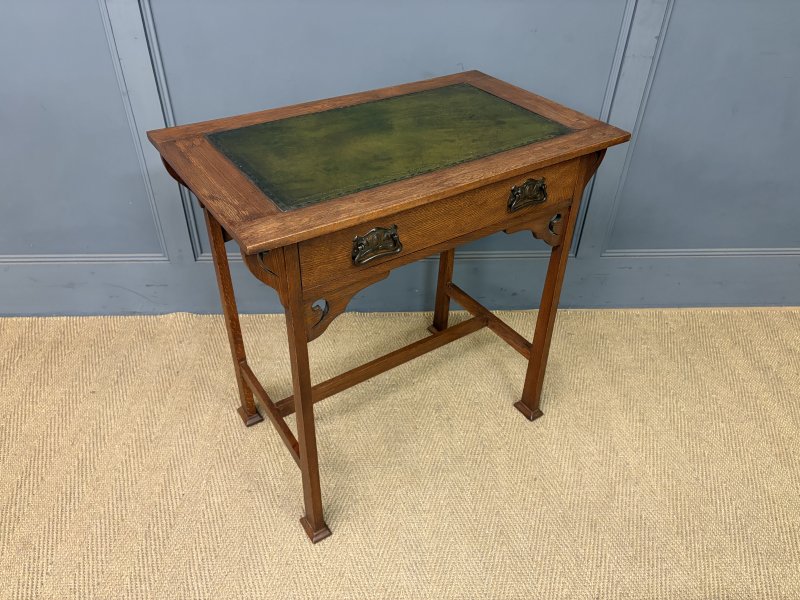 Arts and Crafts Oak Table - Image 13