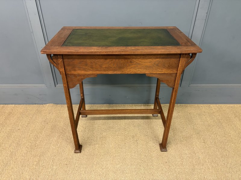 Arts and Crafts Oak Table - Image 15