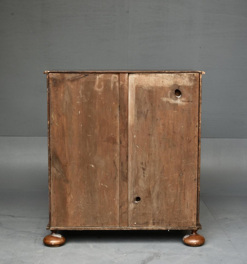 19th Century Queen Anne Style Walnut Chest of Drawers - Image 3