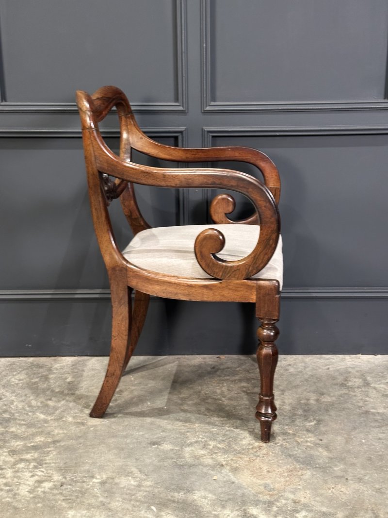 Set of Eight Rosewood Dining Chairs - Image 4