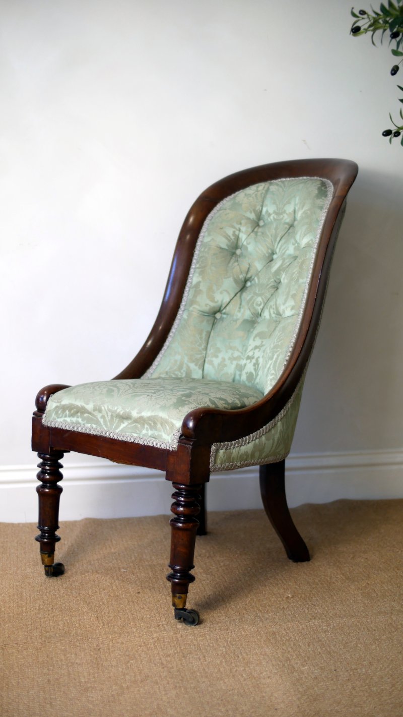 Matching Pair of Victorian Spoon Back Hall Salon bedroom Chairs - Image 3