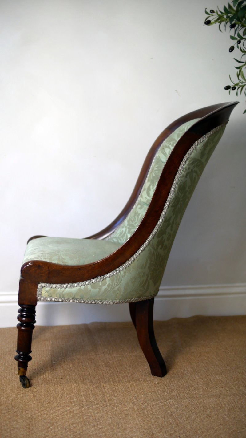 Matching Pair of Victorian Spoon Back Hall Salon bedroom Chairs - Image 4