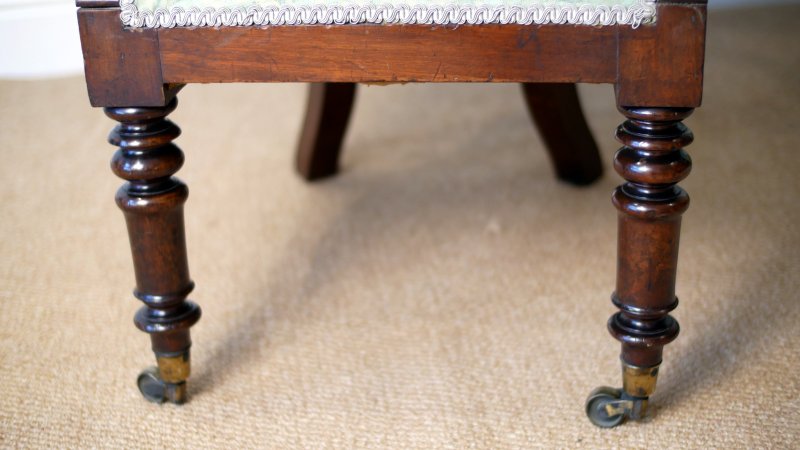 Matching Pair of Victorian Spoon Back Hall Salon bedroom Chairs - Image 10
