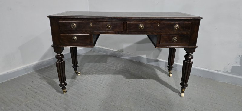 Victorian Mahogany Desk - Image 5