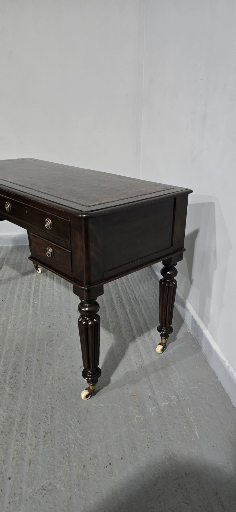 Victorian Mahogany Desk - Image 4
