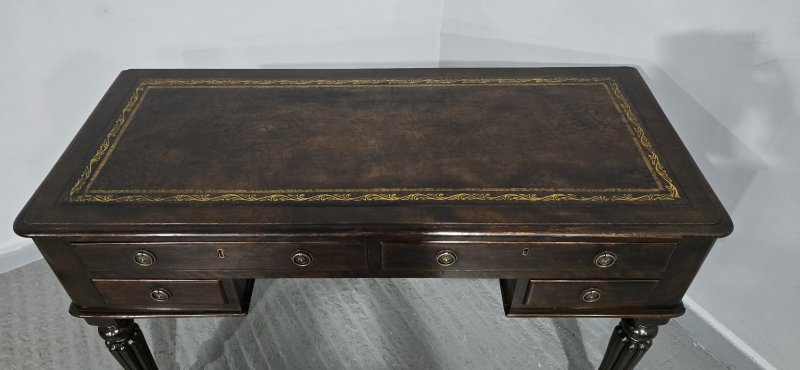 Victorian Mahogany Desk - Image 11