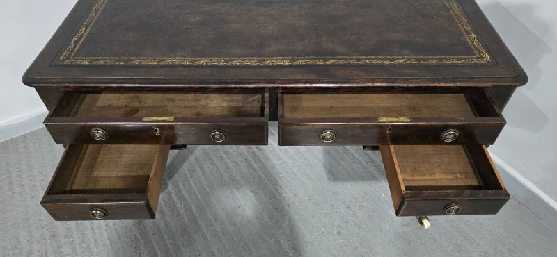 Victorian Mahogany Desk - Image 12