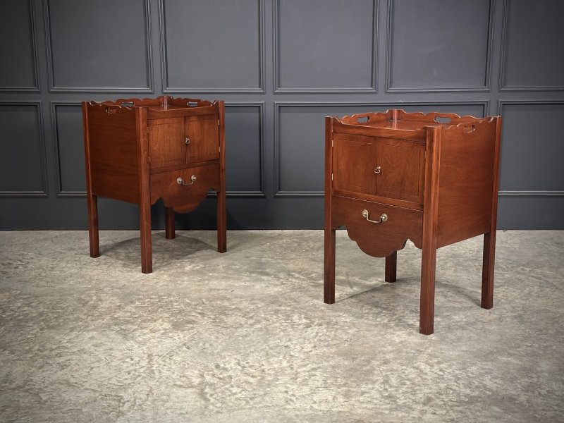 Pair Of Mahogany Bedside Tables - Image 2