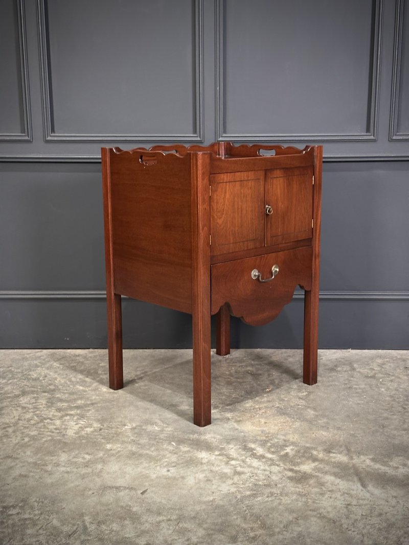 Pair Of Mahogany Bedside Tables - Image 5
