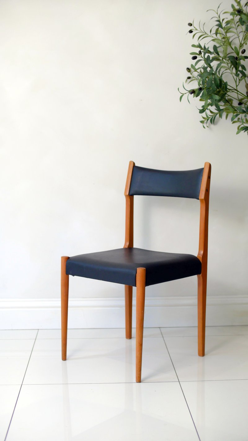 Mid Century Modern MCM Dinning Chairs x 4
