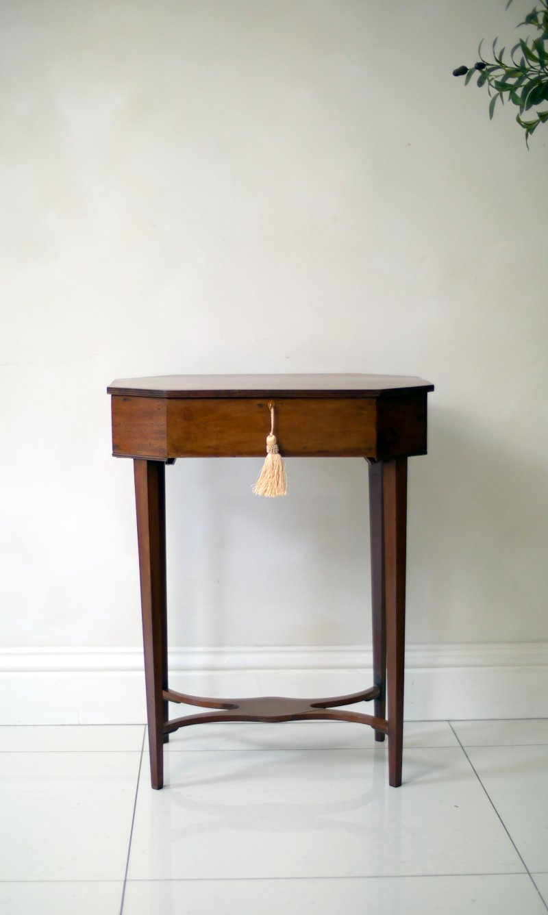 Georgian Mahogany Work Table Side Hall Console Table - Image 11