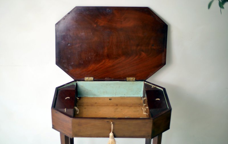 Georgian Mahogany Work Table Side Hall Console Table - Image 5