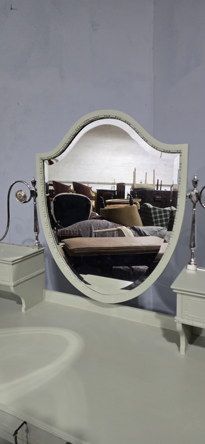 Outstanding Painted Dressing Table - Image 12