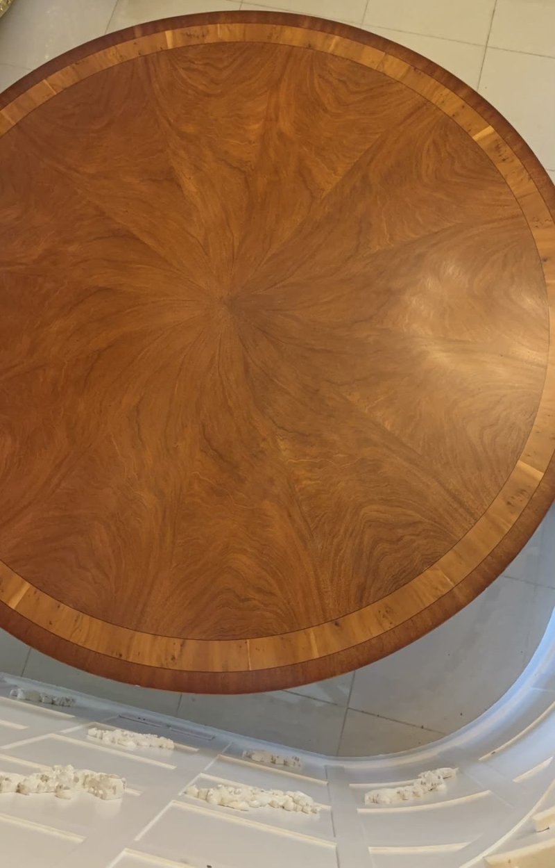 Monumental Antique Mahogany and Yew Wood Crossbanded 14 Seater Circular Centre Dining Table - Image 5