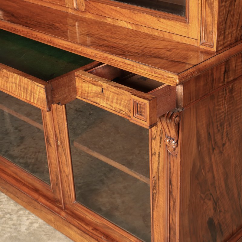 Fine William IV Walnut Glazed Bookcase - Image 13
