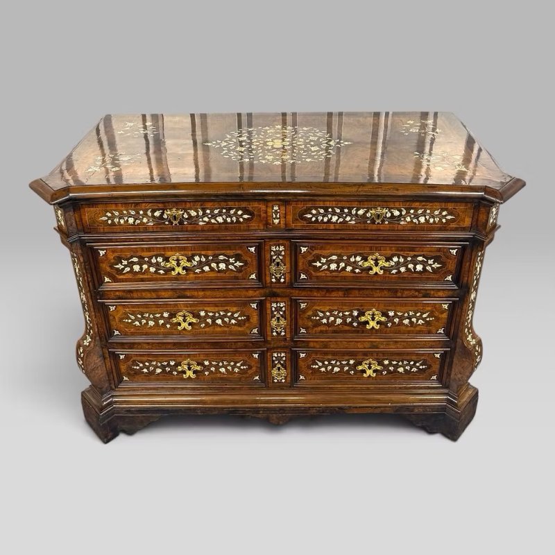 Important Italian Baroque Commode Attributed Grand Ducal Workshops, c.1690–1720 - Image 2