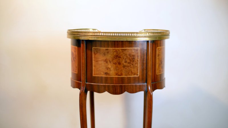 Fine French Louis XV Style Burr Walnut & Mahogany Kidney-Shaped Hall Side Table - Image 6