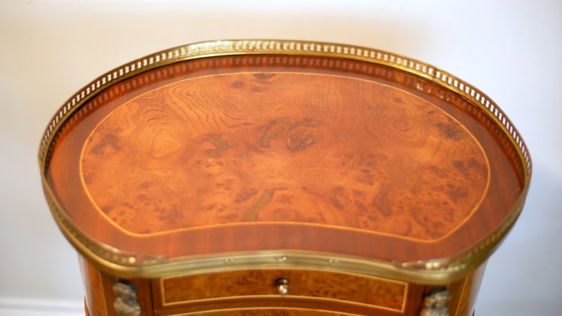 Fine French Louis XV Style Burr Walnut & Mahogany Kidney-Shaped Hall Side Table - Image 14