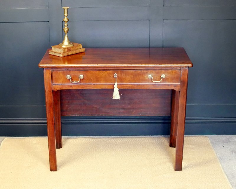 George III Mahogany Tea Fold Over Side Hall Console Table