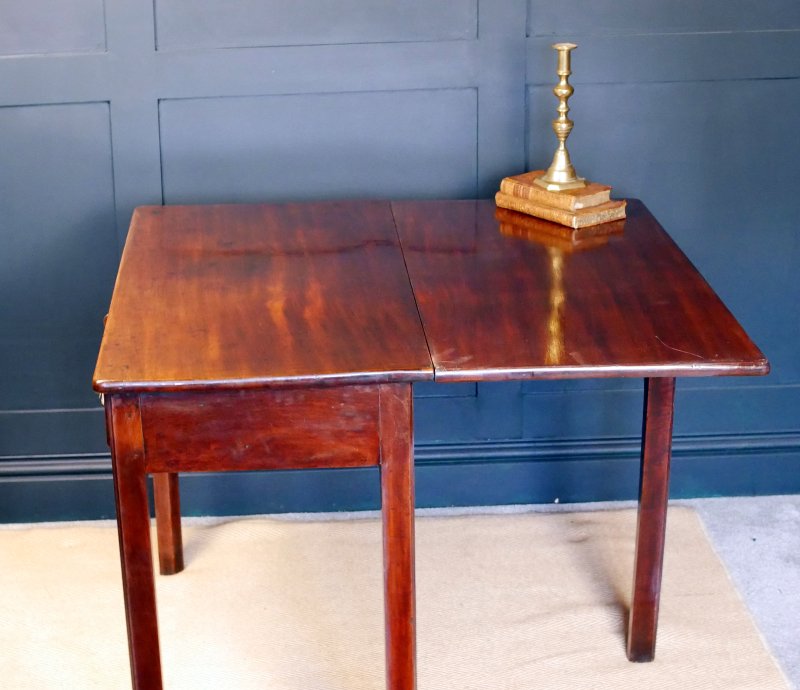 George III Mahogany Tea Fold Over Side Hall Console Table - Image 6