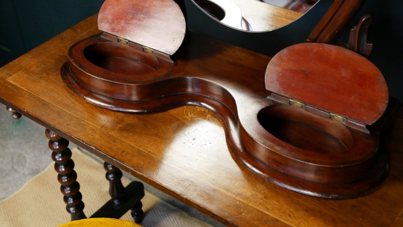 Victorian Oval Toilet Dressing Table Mirror - Image 5