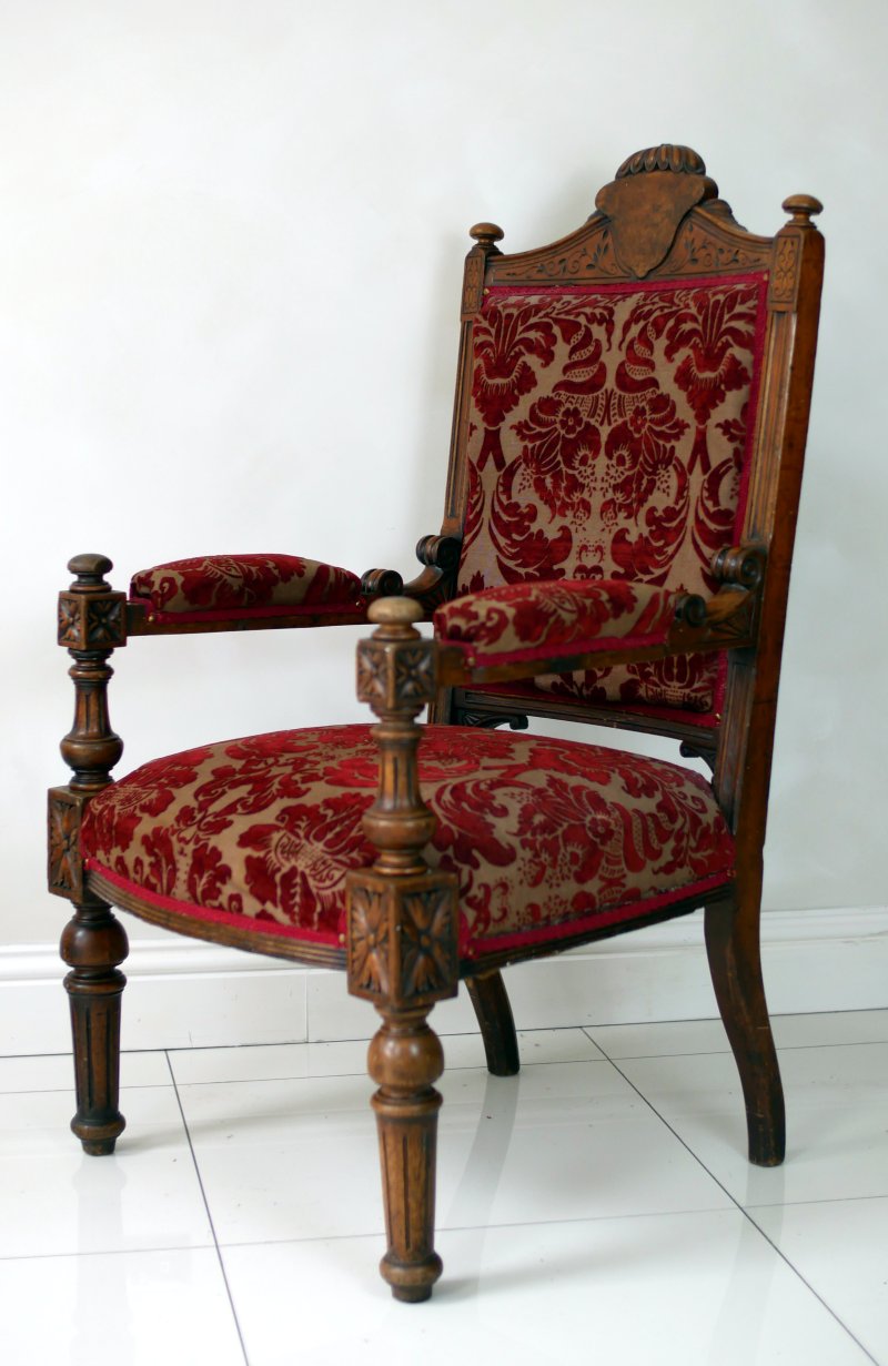 Large Statement Victorian Thrown Chair - Image 3