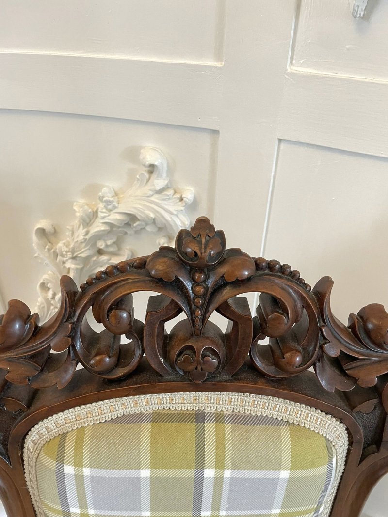 Fine Antique Victorian Carved Walnut Ladies Chair - Image 11