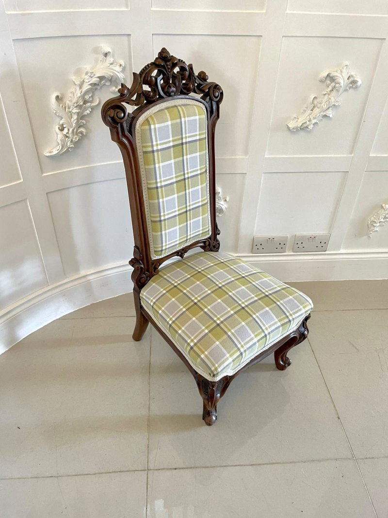 Fine Antique Victorian Carved Walnut Ladies Chair - Image 2
