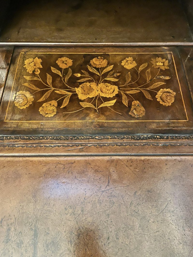 Antique William and Mary Outstanding Quality Burr Walnut Inlaid Marquetry Double Dome Bureau Bookcase - Image 39