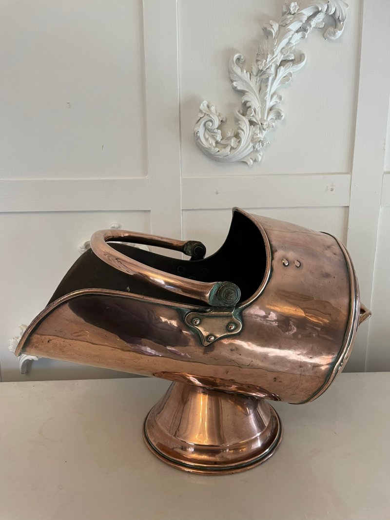 Antique George III Quality Copper Helmet Coal Scuttle - Image 4