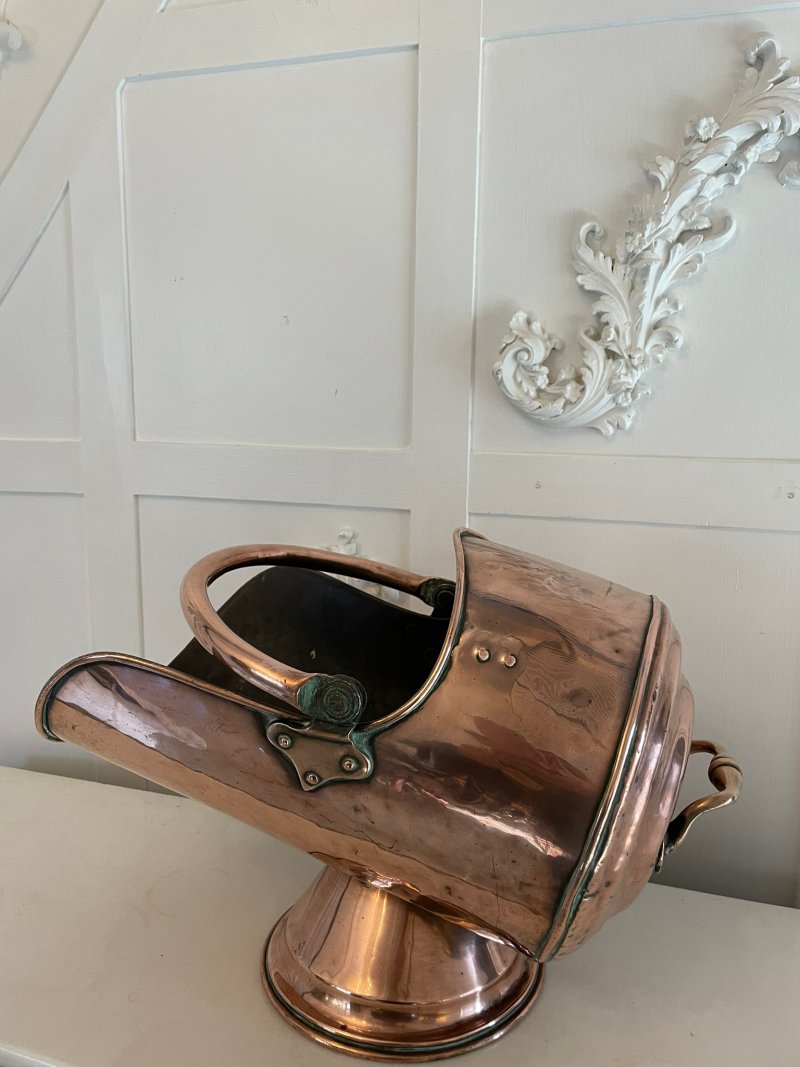 Antique George III Quality Copper Helmet Coal Scuttle - Image 2