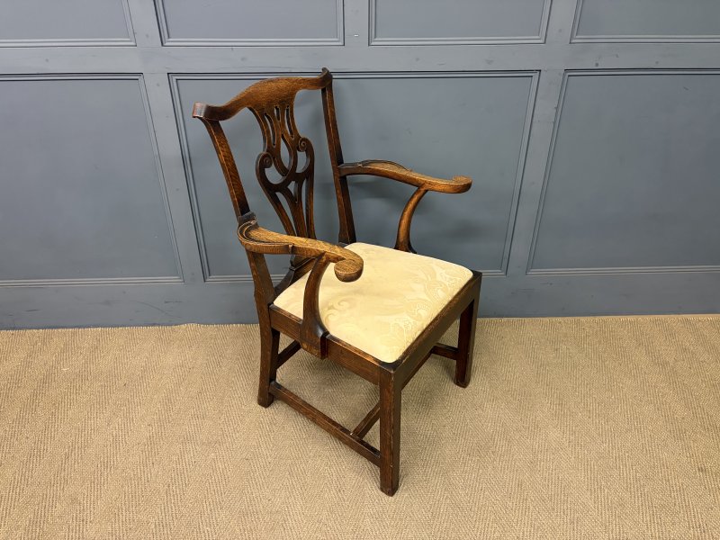 Set of 8 Provincial Country Chippendale Style Chairs - Image 17